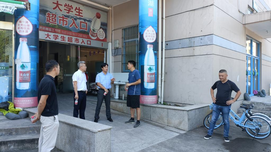 陈光亭检查临海校区改造工程项目