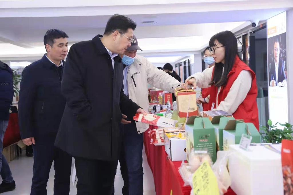 我校创业团队举办“府城年味”年货节